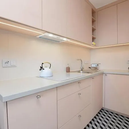 Lejlighed Jasne Z Balkonem W Centrum, Blisko Plazy By Renters